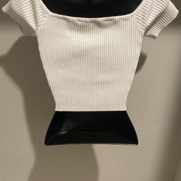 Zip Up or Down Crop Top - Picture 4 of 5